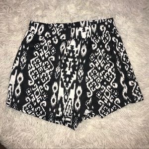 black and white skort